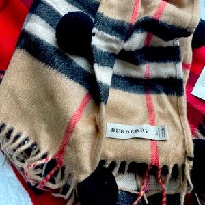 Burberry 100% cashmere scarf